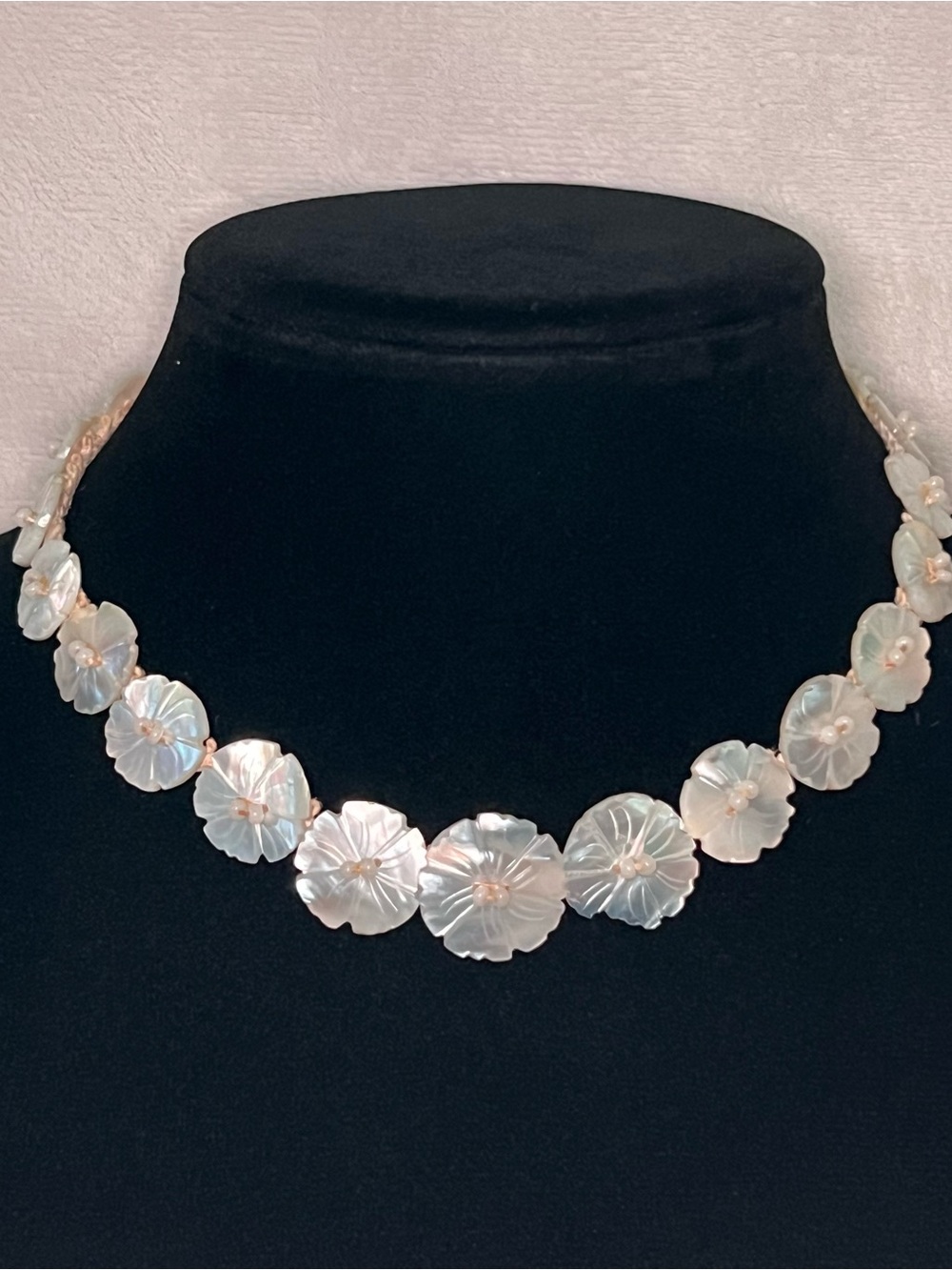 Handcrafted Mother-of-Pearl Flower Necklace